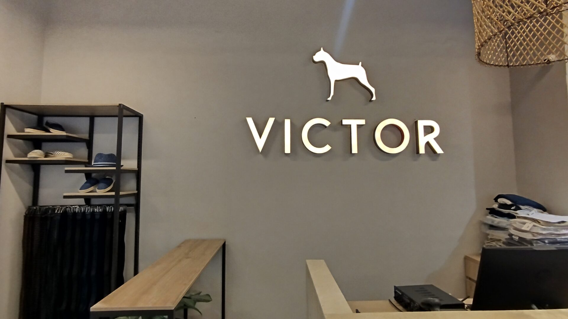 Victor logo